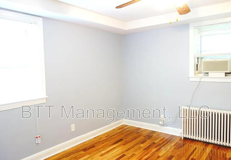 8210 Greenwood Ave #1 — Photo 33