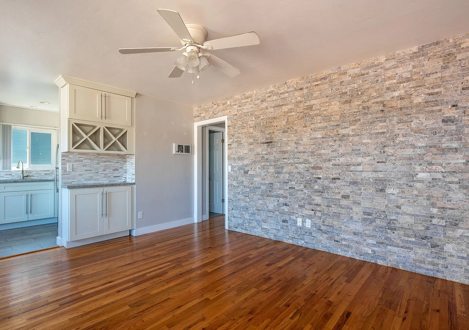 4608-4612 Marlborough Dr 4-Plex — Photo 4