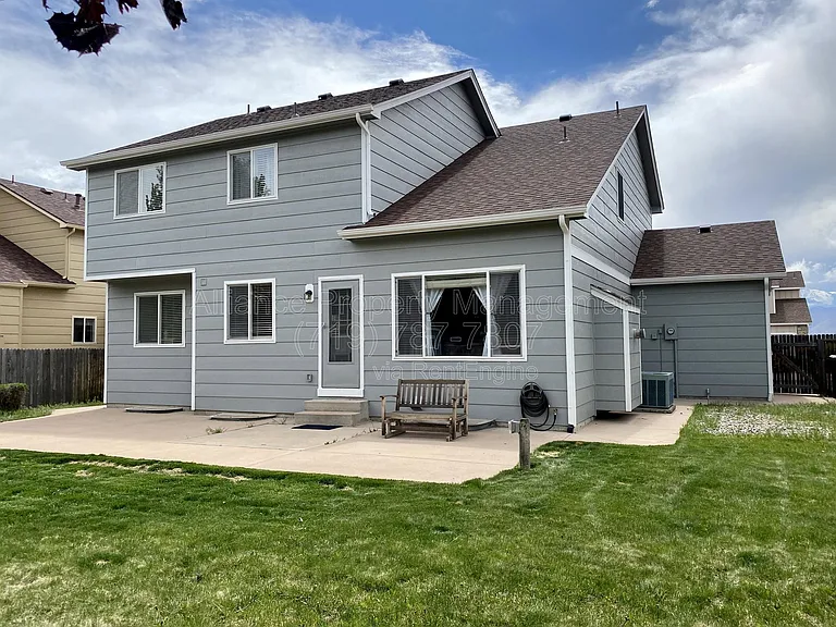 2825 Dristol Dr — Photo 43