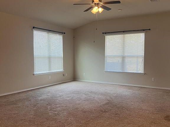 5th image of 4810 Miranda Dr