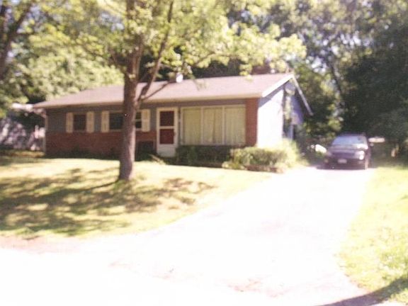 Front of 29 Overlook, 2006