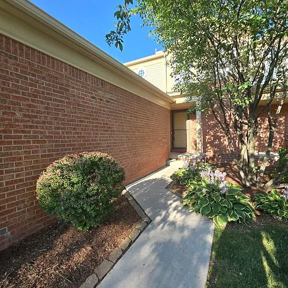 3107 Ailsa Craig Dr — Photo 2