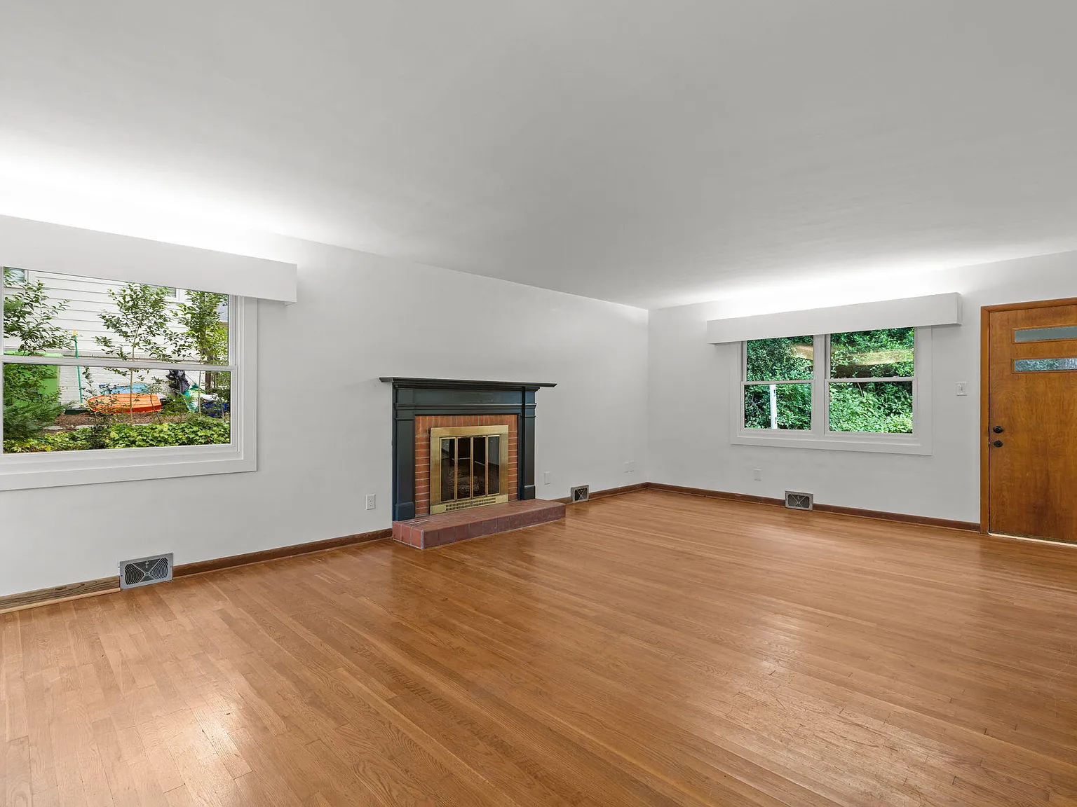 4 bed, 3.0 bath, 3000 sqft, $3,500 — Photo 4