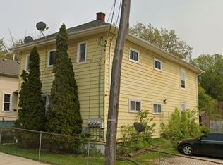 1405 11th St #2U, Racine, WI 53403