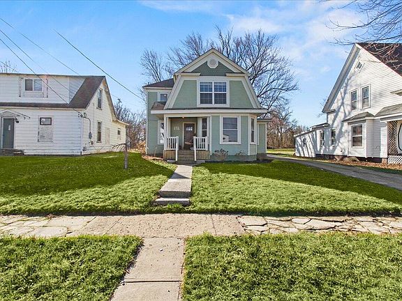 5th image of 431 W Center St