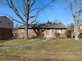 118 Old Barn Dr, Verona, PA 15147