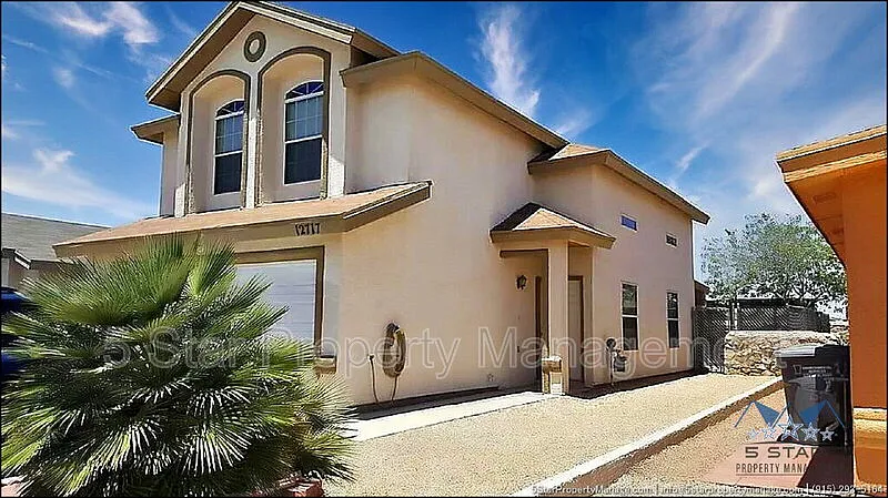3 bed, 2.0 bath, 1313 sqft, $1,700 — Photo 2