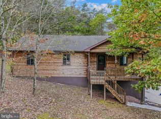 58 Foster Ln, Berkeley Springs, WV 25411