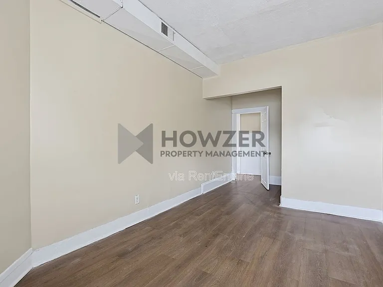 14-18 Chester Ave #16-14 — Photo 5