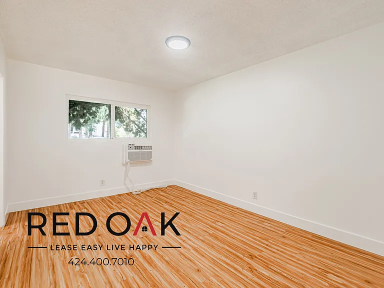 12605 Kensington Ln #3 — Photo 2
