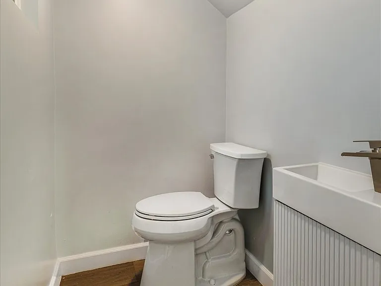 510 Neva Pl — Photo 13
