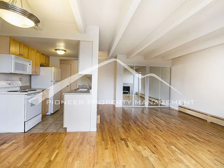 200 N Pearl St #302 — Photo 2