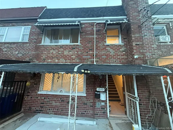 1020 E 213th St #1, Bronx, NY 10469