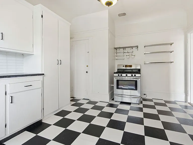 301 Jersey St #1 — Photo 10