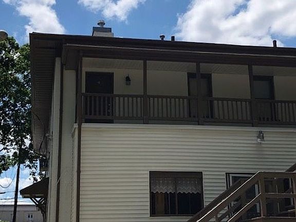 3rd image of 1229 Chestnut St #2