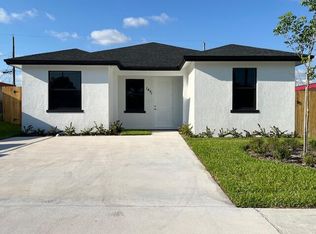 1491 W 30th St, Riviera Beach, FL 33404