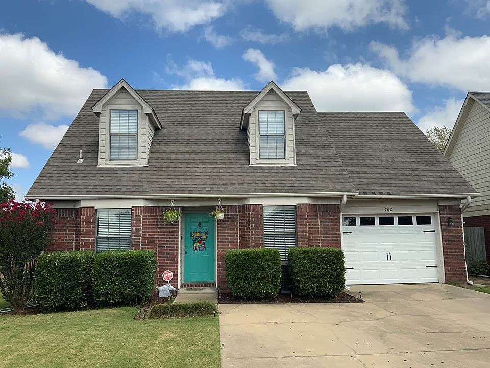 1st image of 762 Long Leaf Dr