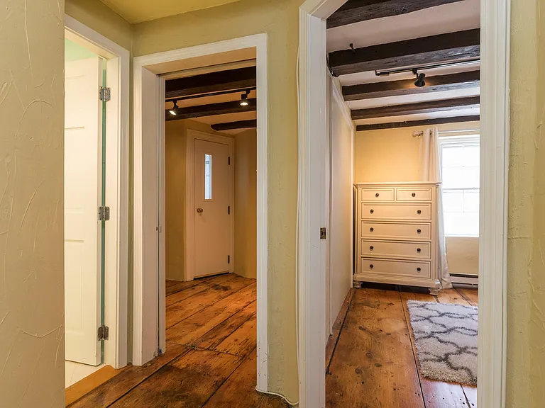 111 Market St #5 — Photo 16