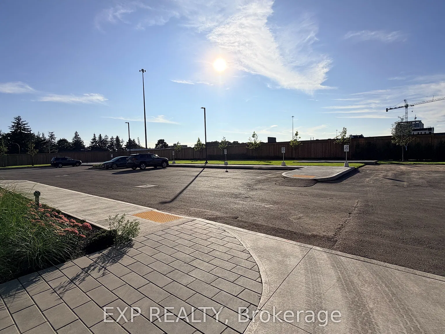 2 bed, $2,000 — Photo 2