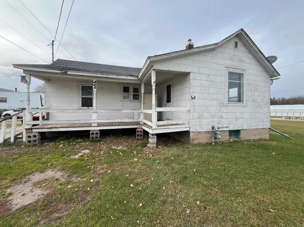 109 N Richmond St, Gillett, WI 54124