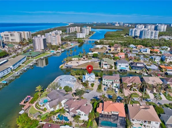 129 Egret AVE, NAPLES, FL 34108