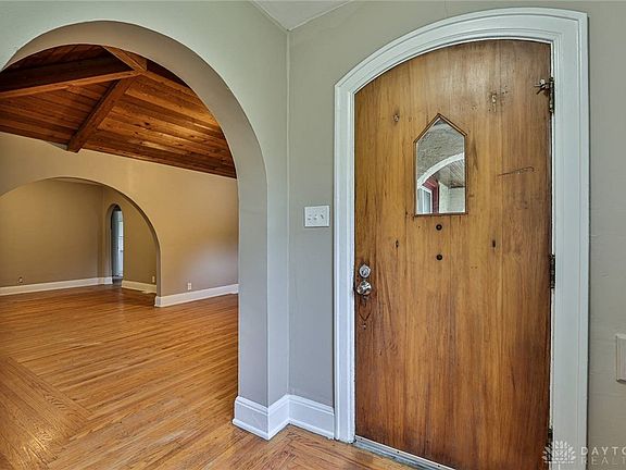 5th image of 7200 Parkdale Ave