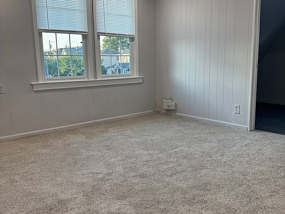 5th image of 226 Forest Ave Floor 2