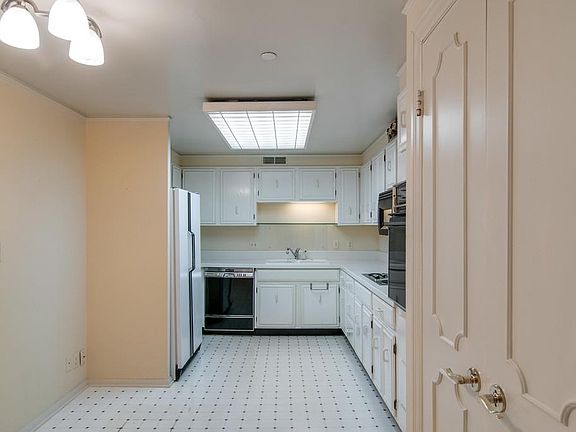 4th image of 6666 Brookmont Ter APT 907