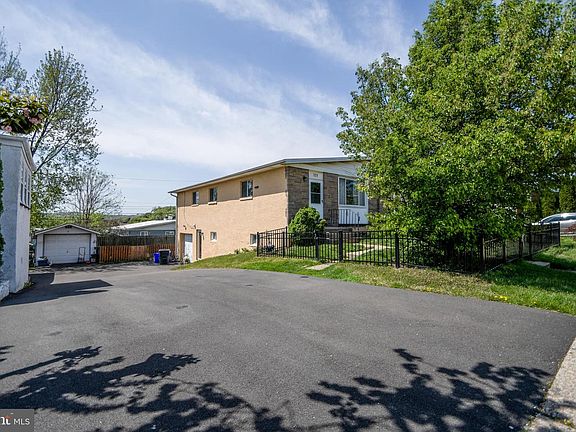 3rd image of 529 Markel Rd