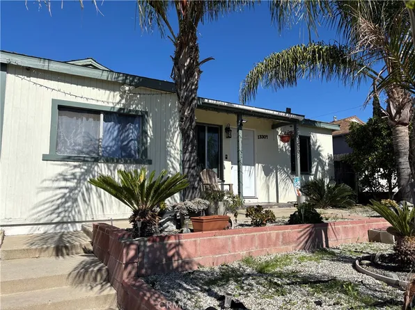 13307 Herron St, Sylmar, CA 91342