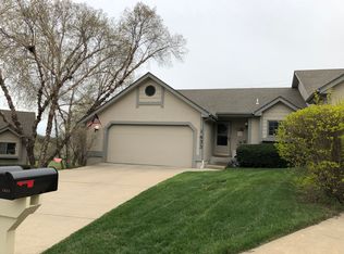 1433 Applegate Ct, Lawrence, KS 66049