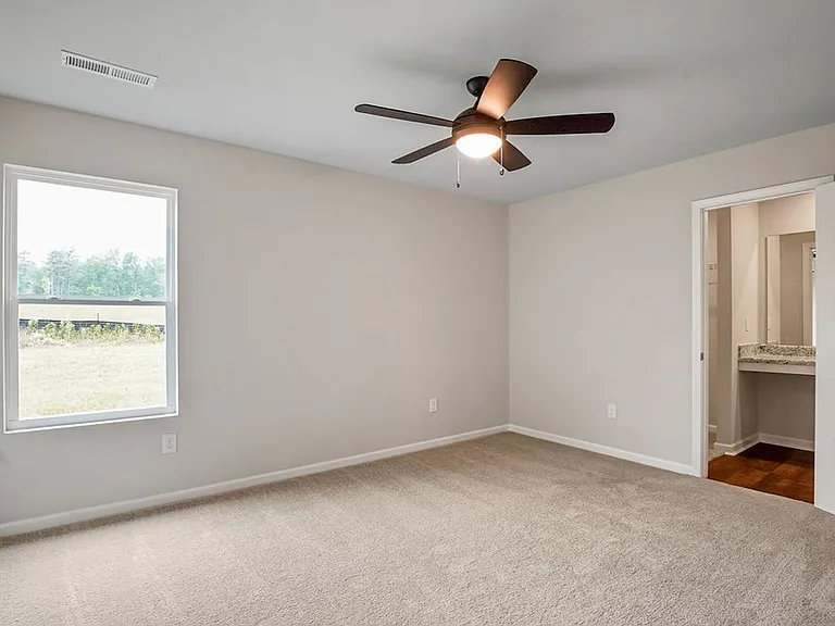817 Ashford Dr — Photo 11