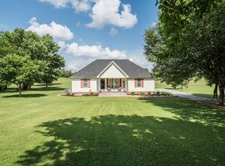 3905 Armstrong Rd, Springfield, TN 37172