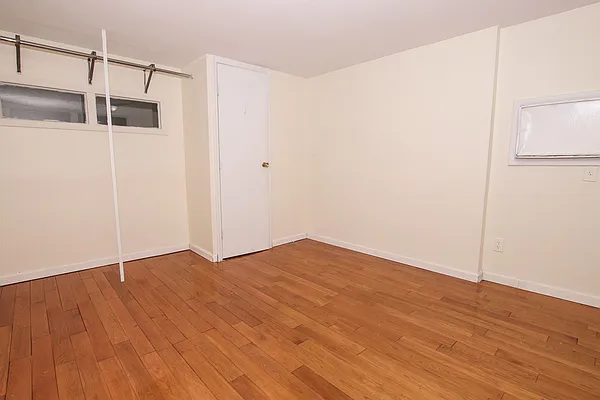 Rented by Avenues Real Estate | media 4