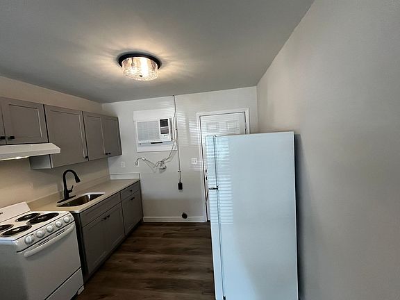 4th image of 1501 8th Ave #2