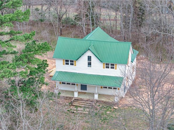 15684 Old Ridge Rd, Winslow, AR 72959