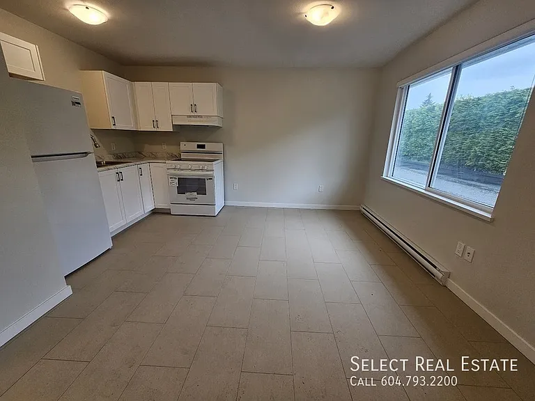 45790 Lewis Ave #4 — Photo 3