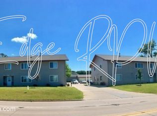 3271 Ansborough Ave, Waterloo, IA 50701