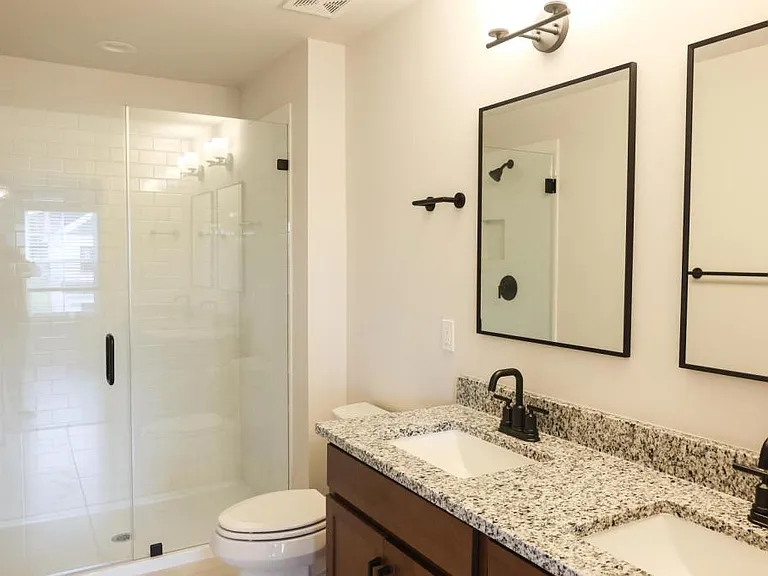 2050 Kyles Way — Photo 12