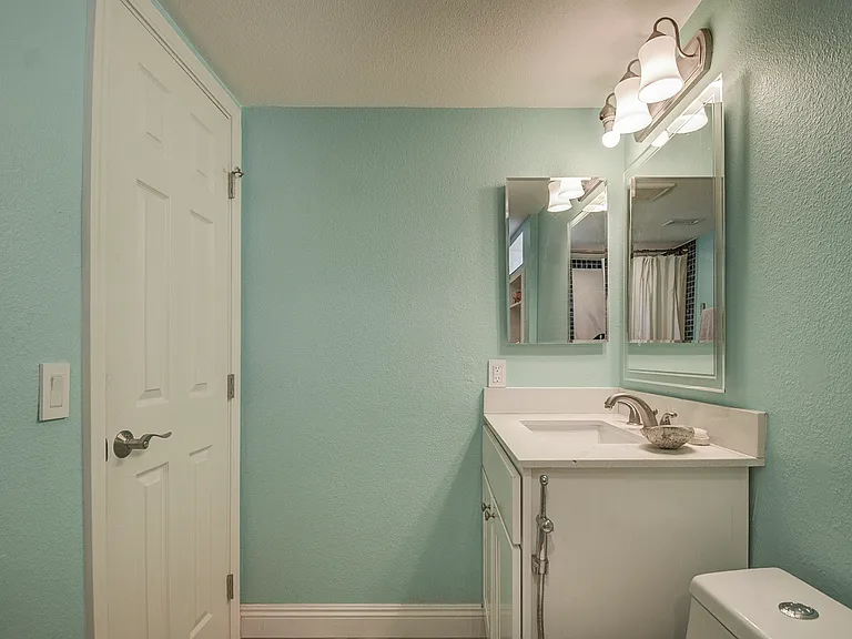 powder room