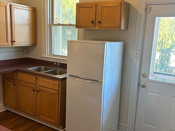 3rd image of 874 N Queen St APT 4