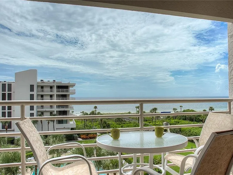 2109 Gulf Of Mexico Dr #1402 — Photo 17