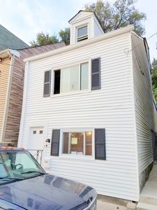 60 Magdalene St, Pittsburgh, PA, 15203