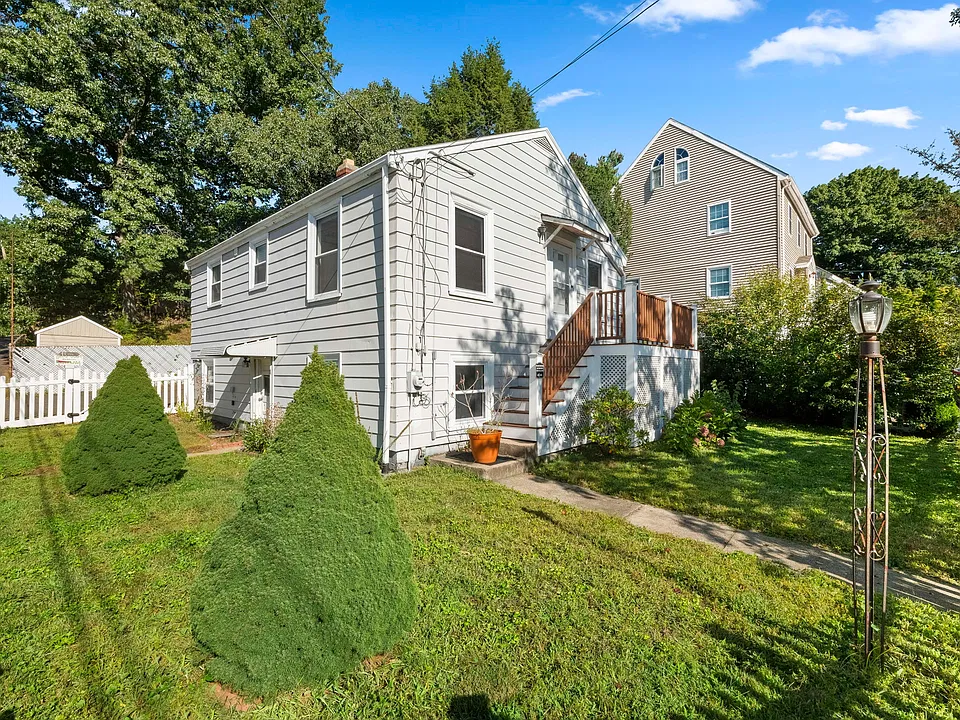 4 Ralph St