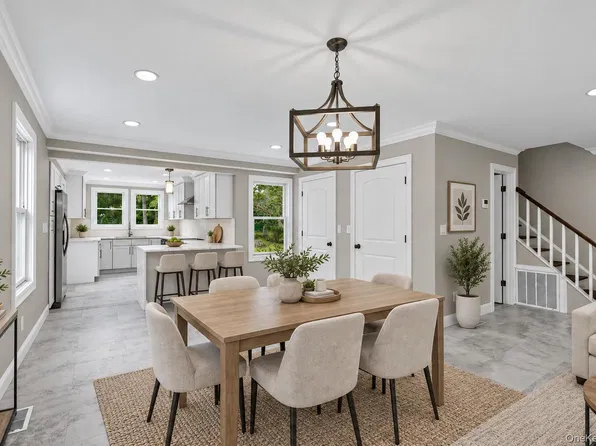 355 Forest Lane, Smithtown, NY 11787