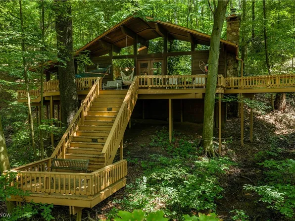 3570 Johnstown Rd NE, Dover, OH 44622