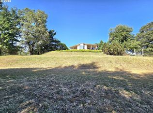 290 Bentridge Rd, Oakland, OR 97462