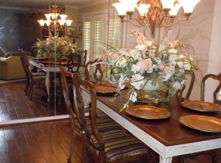 100 Poplar Pl, Freehold, NJ 07728