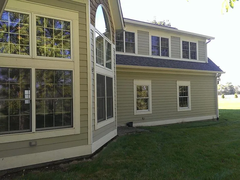 5880 S 700 E — Photo 8