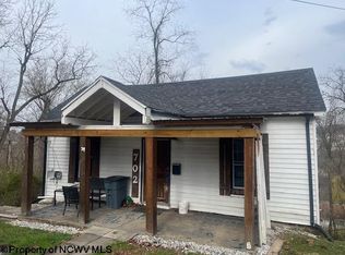 702 Front St, Fairmont, WV 26554